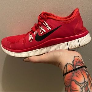 Women’s Nike free runs 5.0